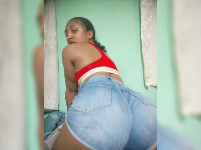 Annais19 live cam on BongaCams