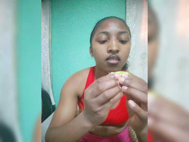 Annais19 live cam on BongaCams
