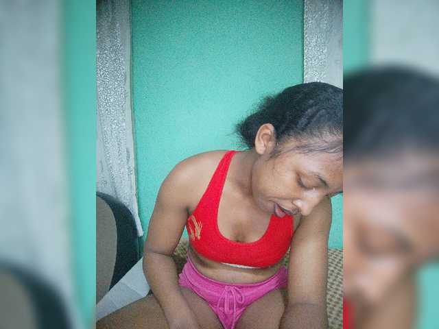 Annais19 live cam on BongaCams