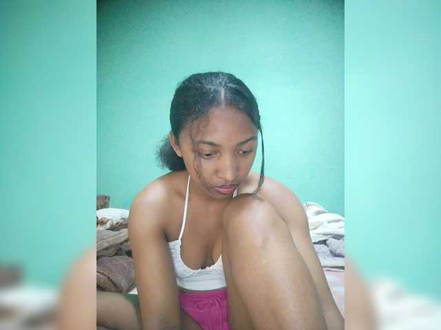 Annais19 live cam on BongaCams