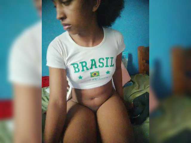 Annais19's BongaCams show and profile