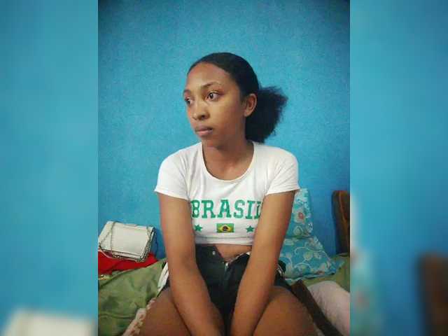 Annais19's BongaCams show and profile