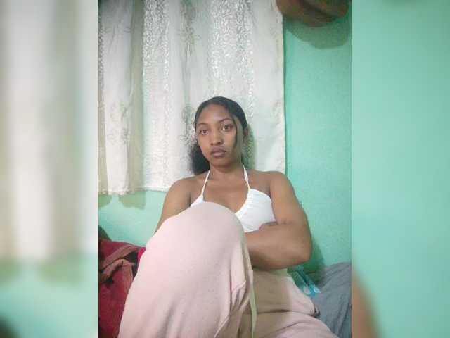Annais19 live cam on BongaCams
