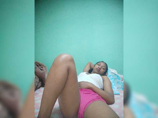 Annais19 live cam on BongaCams