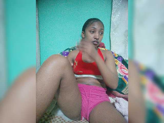 Annais19 live cam on BongaCams