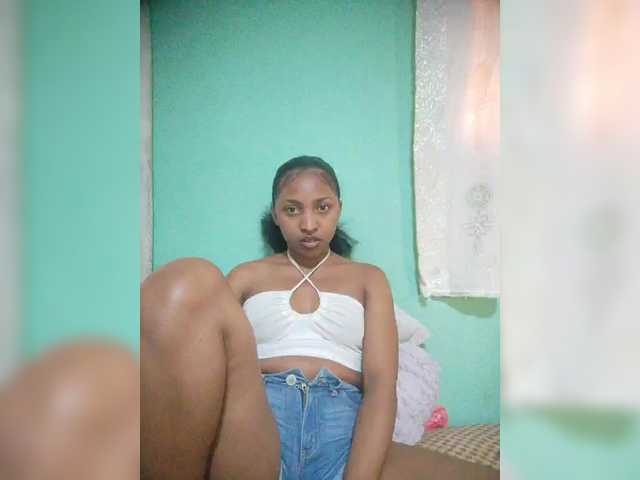 Annais19 live cam on BongaCams