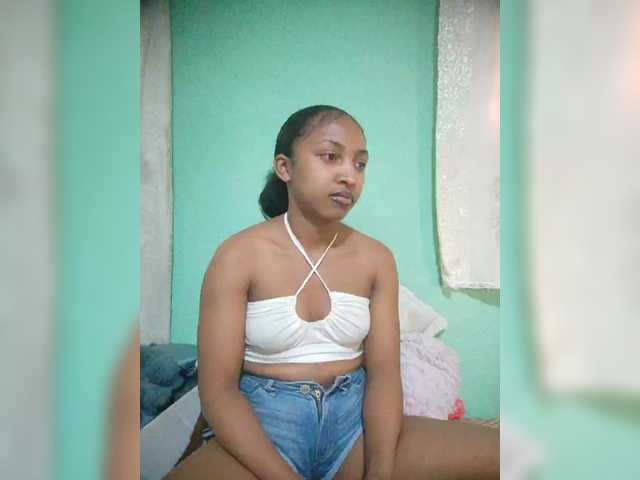 Annais19 live cam on BongaCams