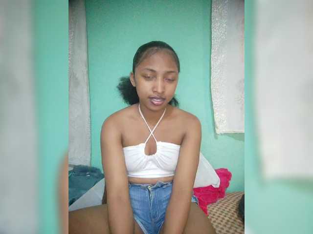Annais19 live webcam show