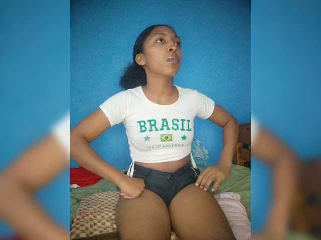 Annais19's BongaCams show and profile