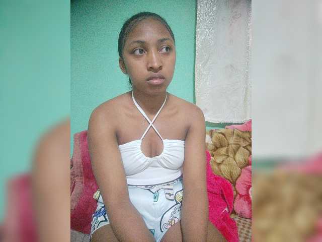 Annais19 live cam on BongaCams