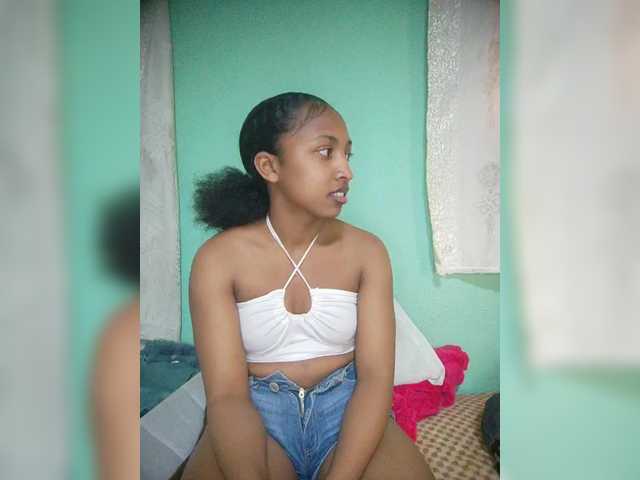 Annais19 live cam on BongaCams