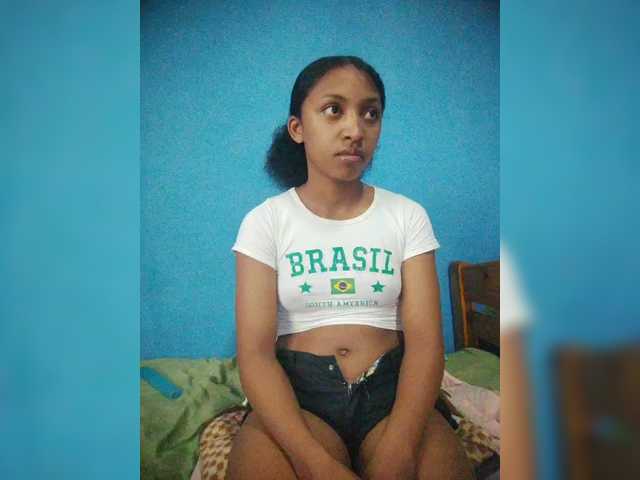 Annais19's BongaCams show and profile