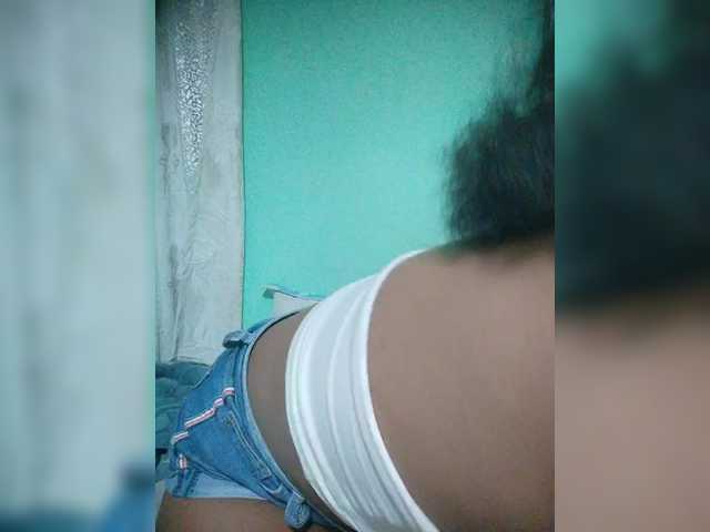 Annais19 live cam on BongaCams