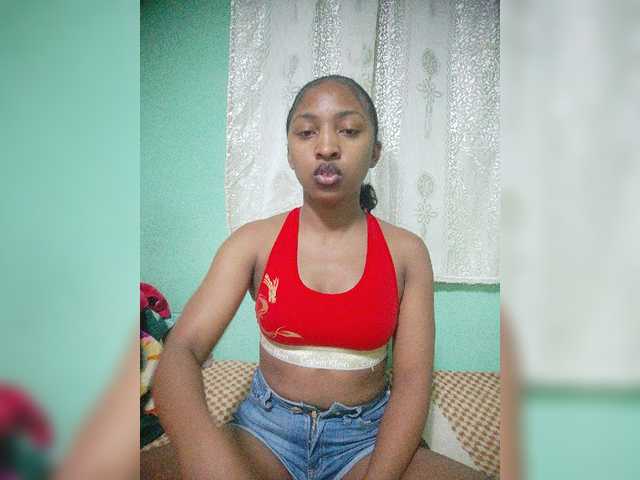 Annais19 live cam on BongaCams