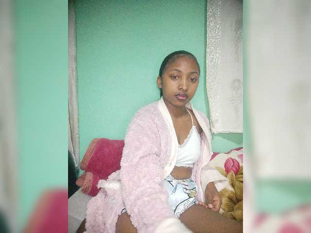 Annais19 live cam on BongaCams