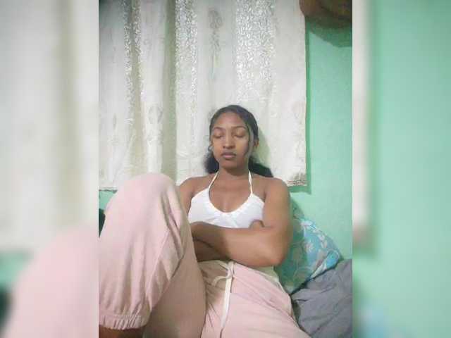 Annais19 live cam on BongaCams