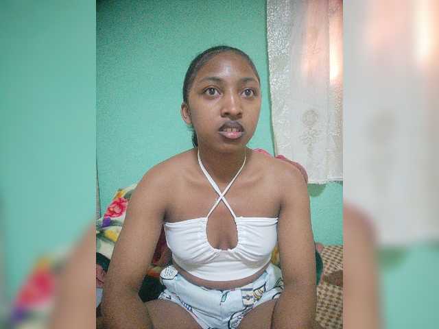 Annais19 live cam on BongaCams