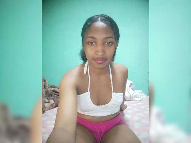 Annais19 live cam on BongaCams