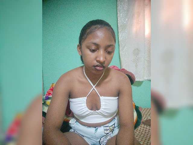 Annais19 live cam on BongaCams