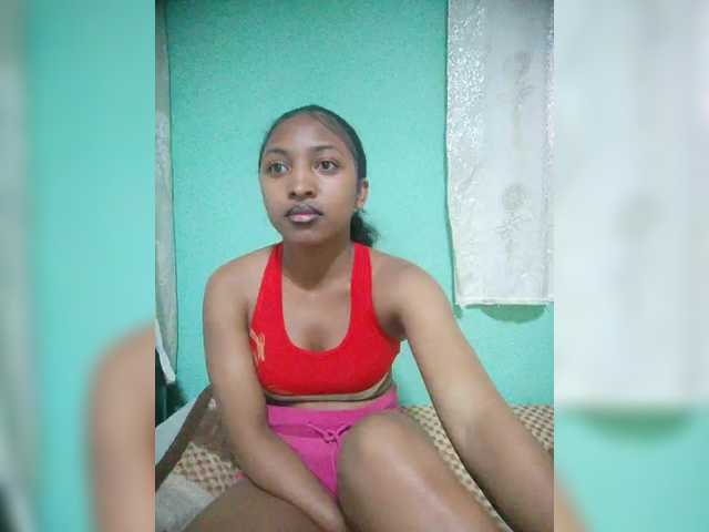Annais19 live cam on BongaCams