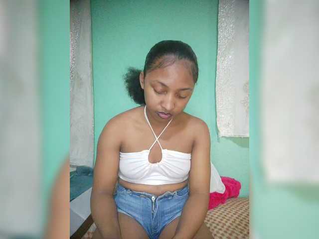 Annais19 live cam on BongaCams