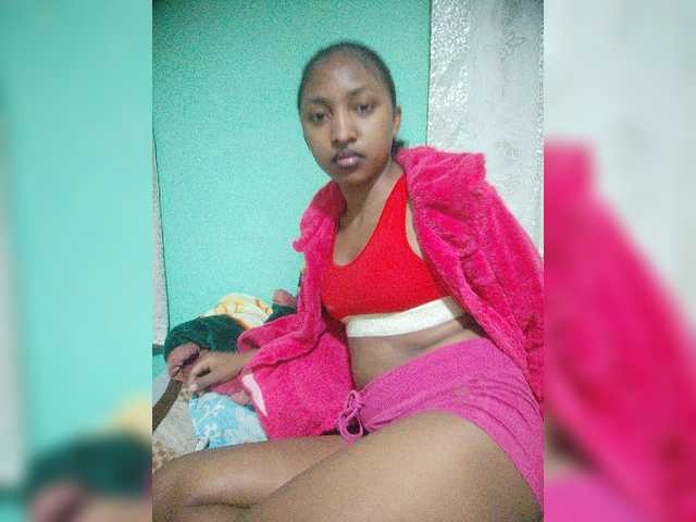 Annais19 live cam on BongaCams