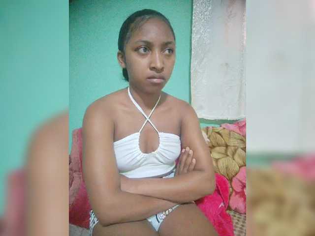 Annais19 live cam on BongaCams