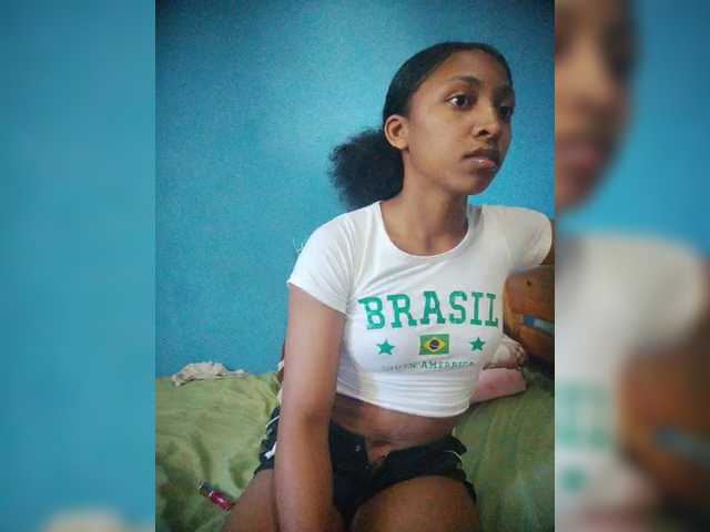 Annais19's BongaCams show and profile