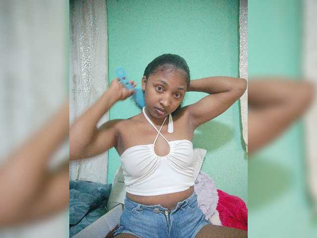 Annais19 live cam on BongaCams