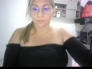 Mariana0x Porn Show