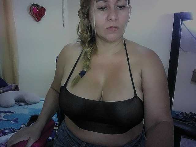Mariana0x Live Cam on BongaCams
