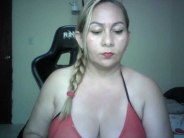 Mariana0x live cam on BongaCams