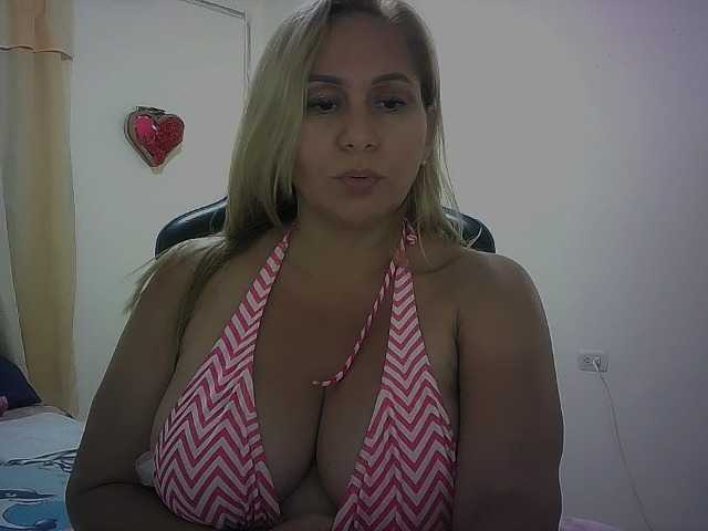 Mariana0x live cam on BongaCams