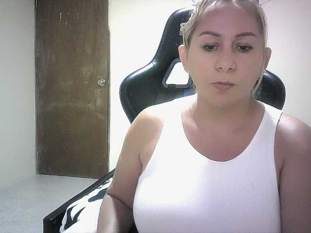 Mariana0x live cam on BongaCams