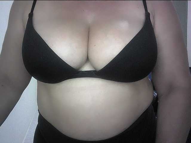 Mariana0x live cam on BongaCams