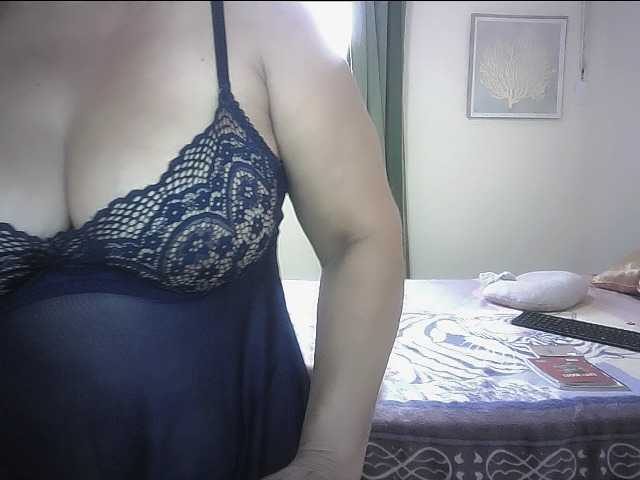 Mariana0x live cam on BongaCams