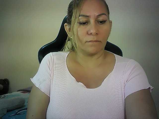 Mariana0x live cam on BongaCams