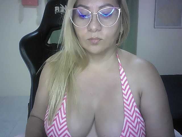 Mariana0x live cam on BongaCams