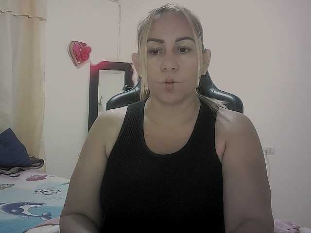 Mariana0x live cam on BongaCams
