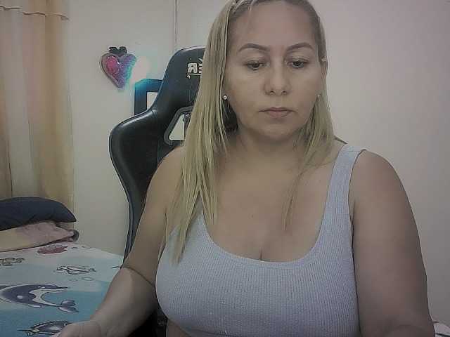 Mariana0x live cam on BongaCams
