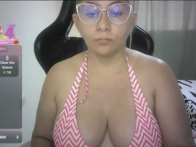 Mariana0x live cam on BongaCams