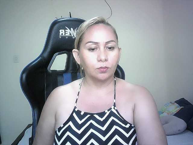 Mariana0x live cam on BongaCams