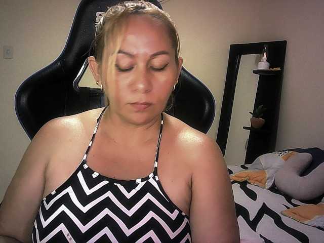 Mariana0x live cam on BongaCams