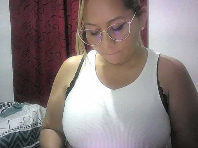 Mariana0x live cam on BongaCams