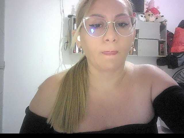 Sex chat gratuit in direct cu Mariana0x pe BongaCams