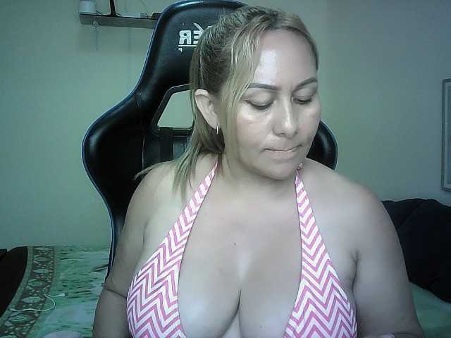 Mariana0x live cam on BongaCams