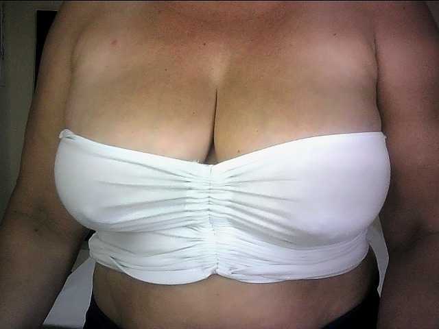 Mariana0x live cam on BongaCams