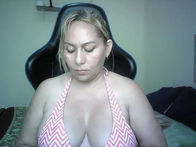 Mariana0x live cam on BongaCams