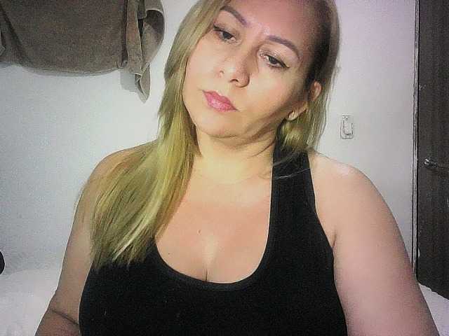Mariana0x live cam on BongaCams