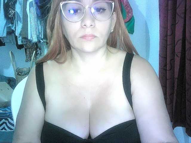 Mariana0x live cam on BongaCams